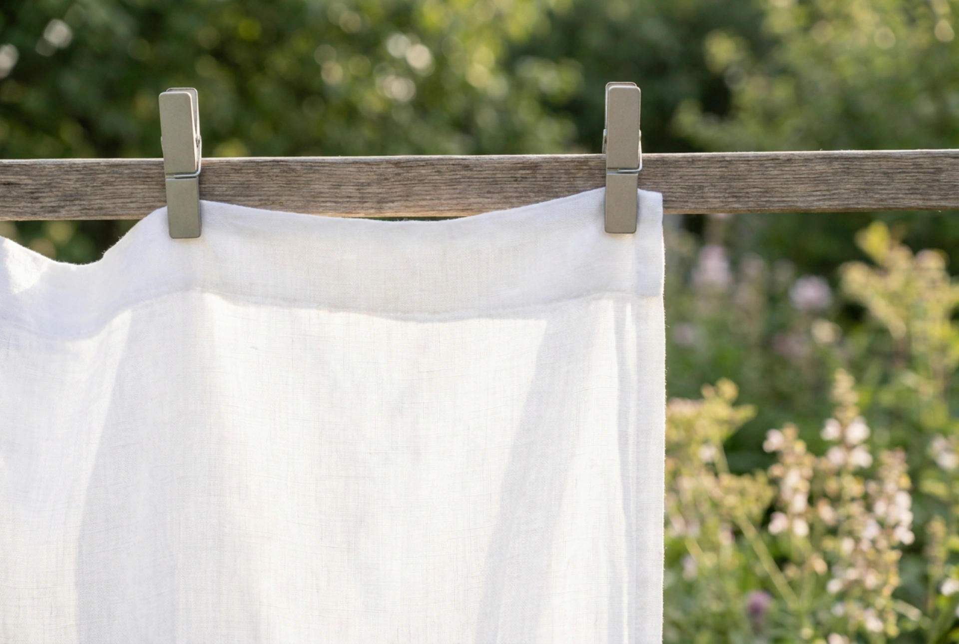 Molas de roupa fortes: como secar ao vento sem deixar marcas nos tecidos